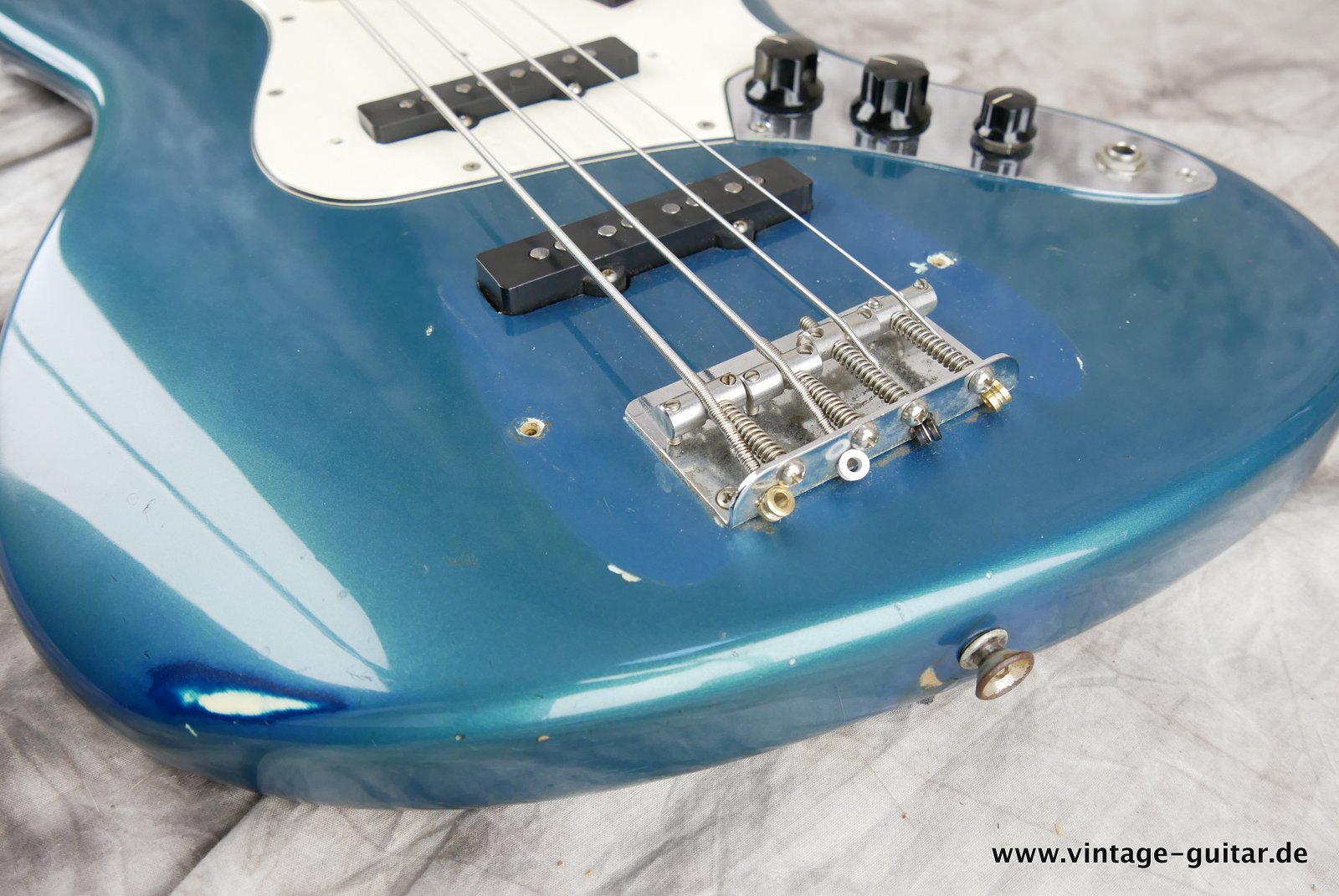 Fender-Jazz-Bass-1969-lake-placid-blue-014.JPG
