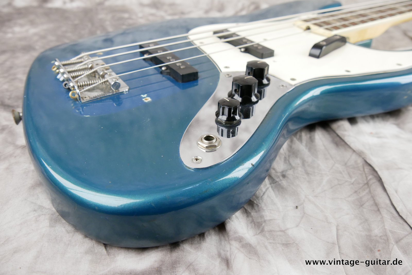 Fender-Jazz-Bass-1969-lake-placid-blue-018.JPG