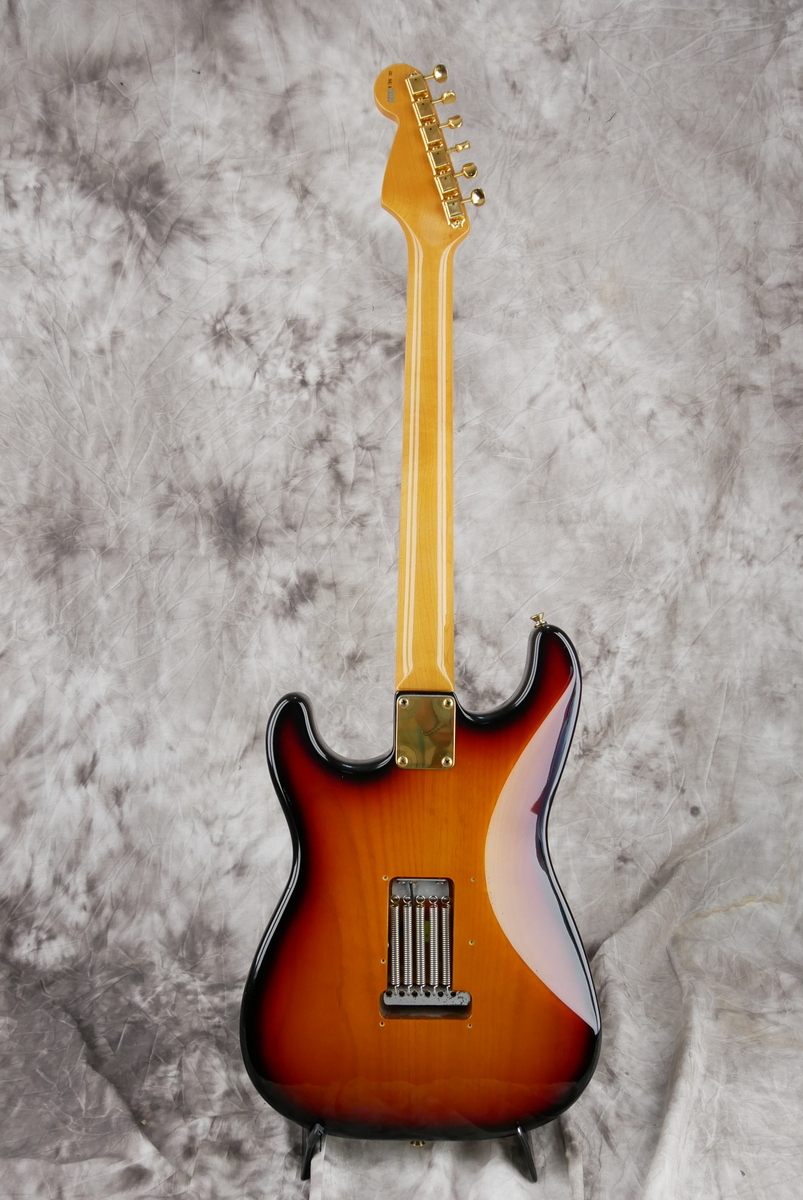 Fender_Stratocaster_SRV_sunburst_Joe_Barden_1993-002.JPG