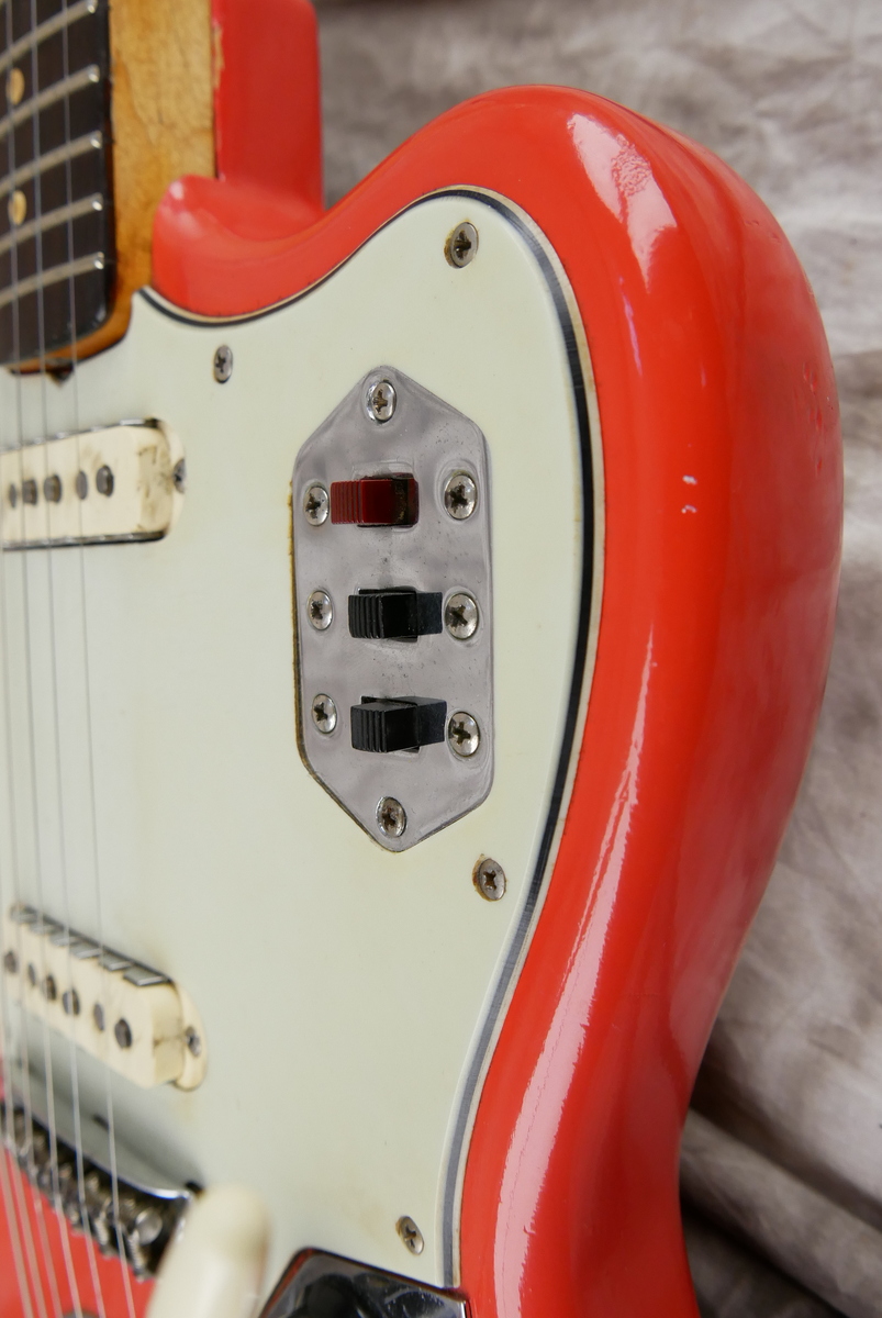 Fender_Jaguar_fiesta_red_refinish_1964-018.JPG