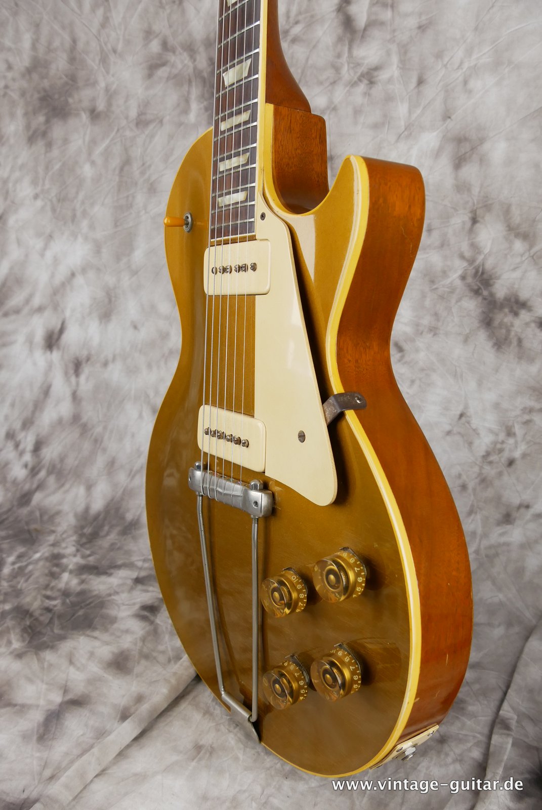 Gibson-Les-Paul-Goldtop-1952-006.JPG