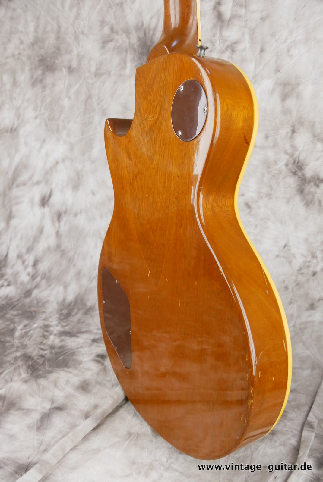 Gibson-Les-Paul-Goldtop-1952-008.JPG