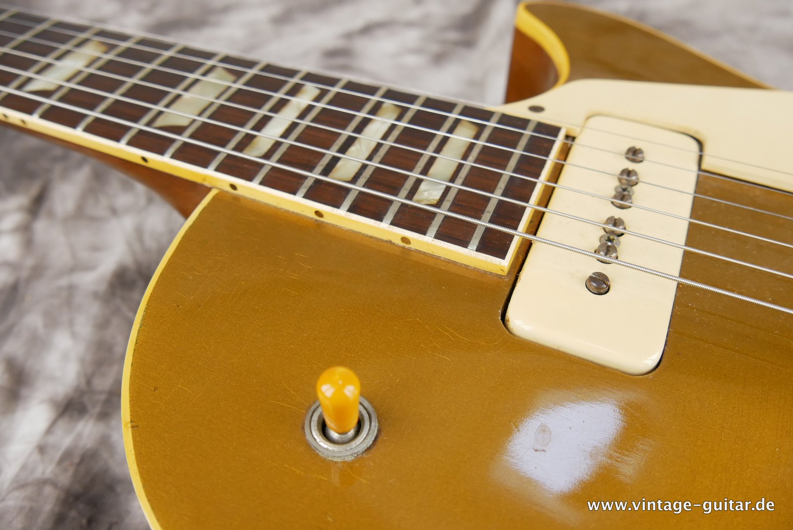 Gibson-Les-Paul-Goldtop-1952-026.JPG