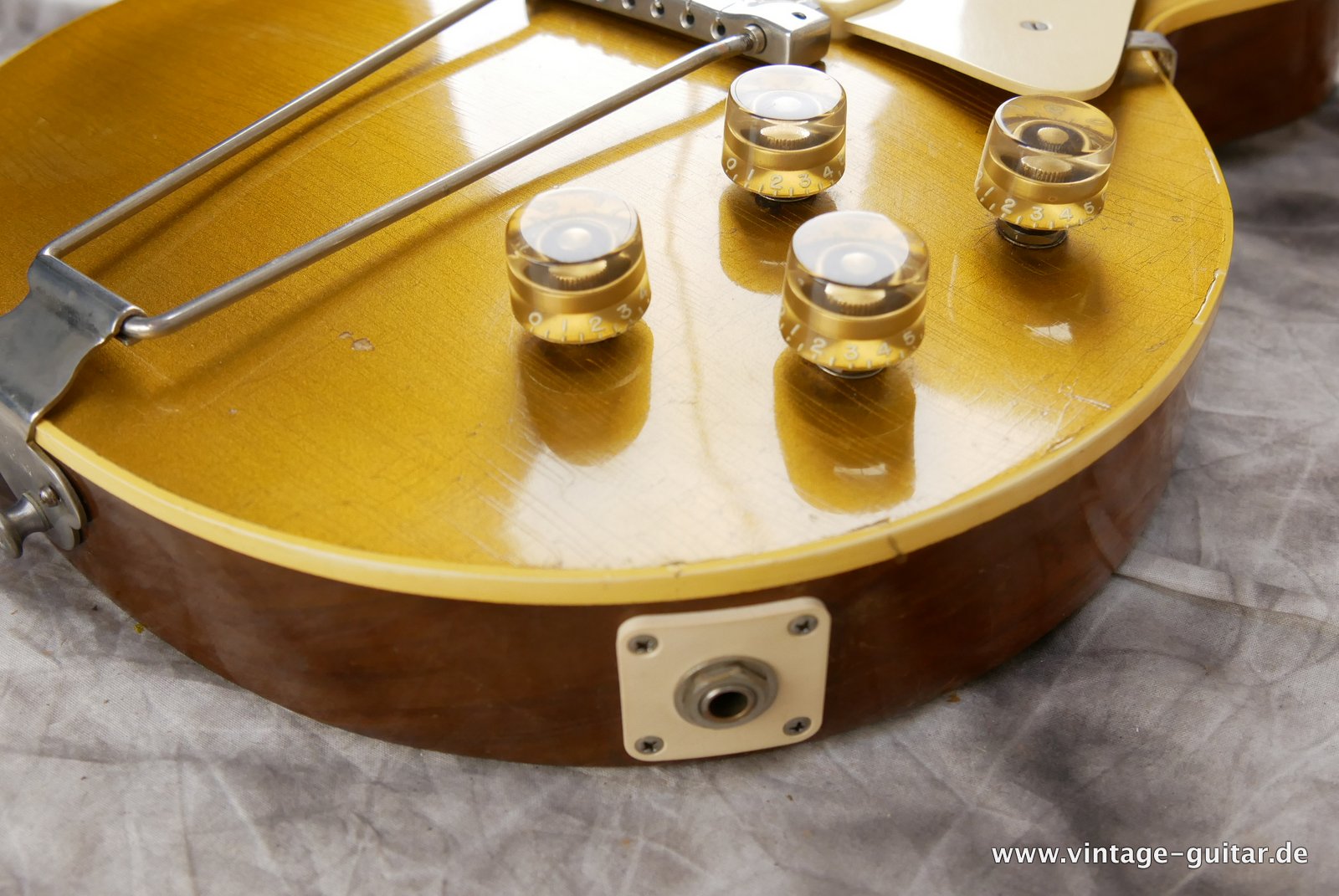 Gibson-Les-Paul-1952-goldtop-026.JPG