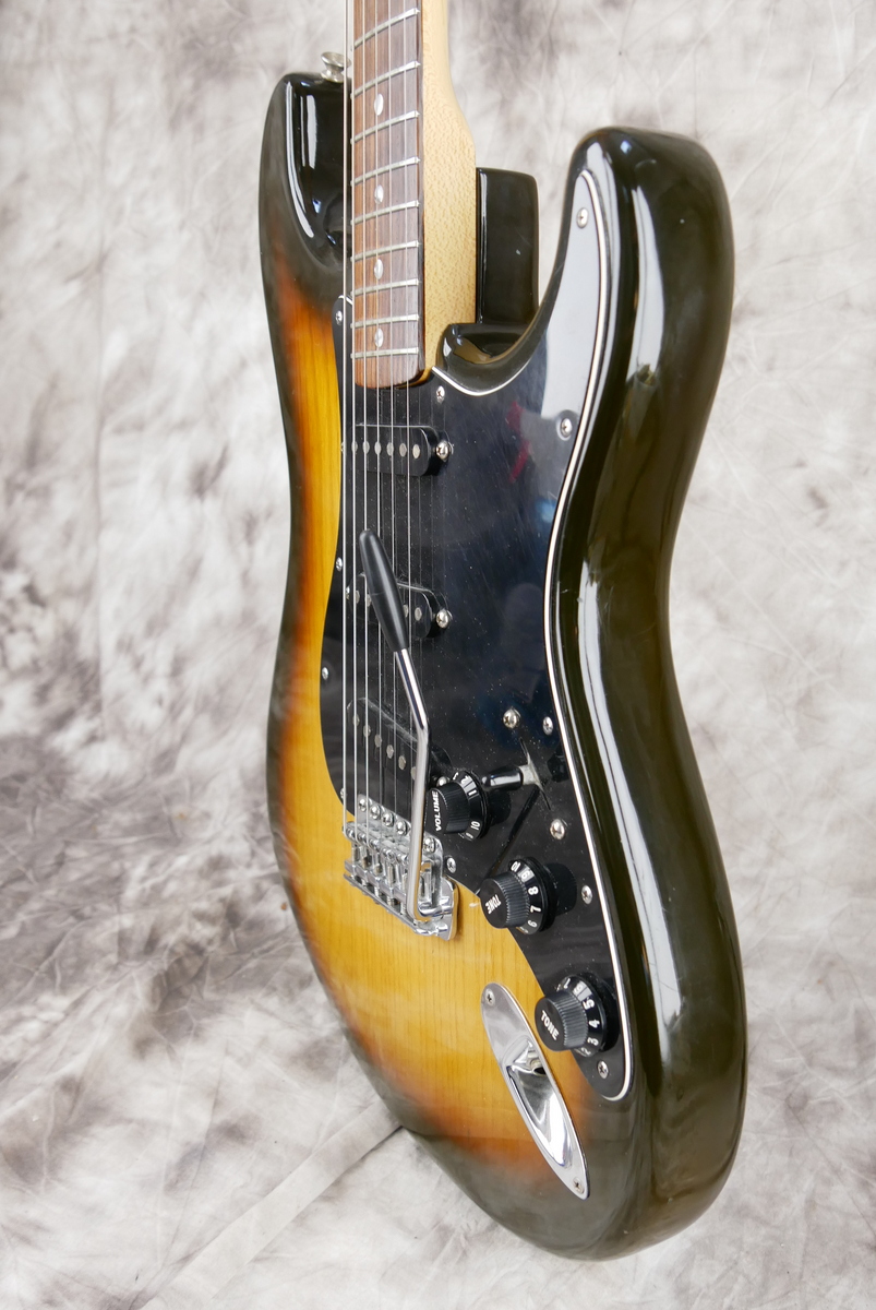 Fender_Stratocaster_sunburst_1979-006.JPG
