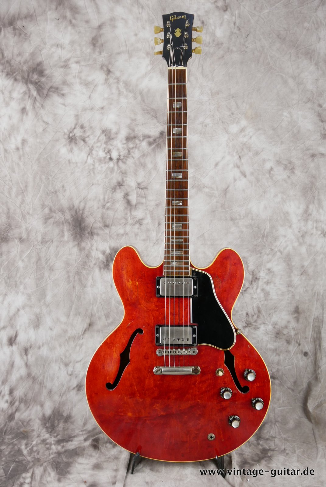 Gibson_ES-335-TDC-1964-like-Eric-Claptons-002.JPG