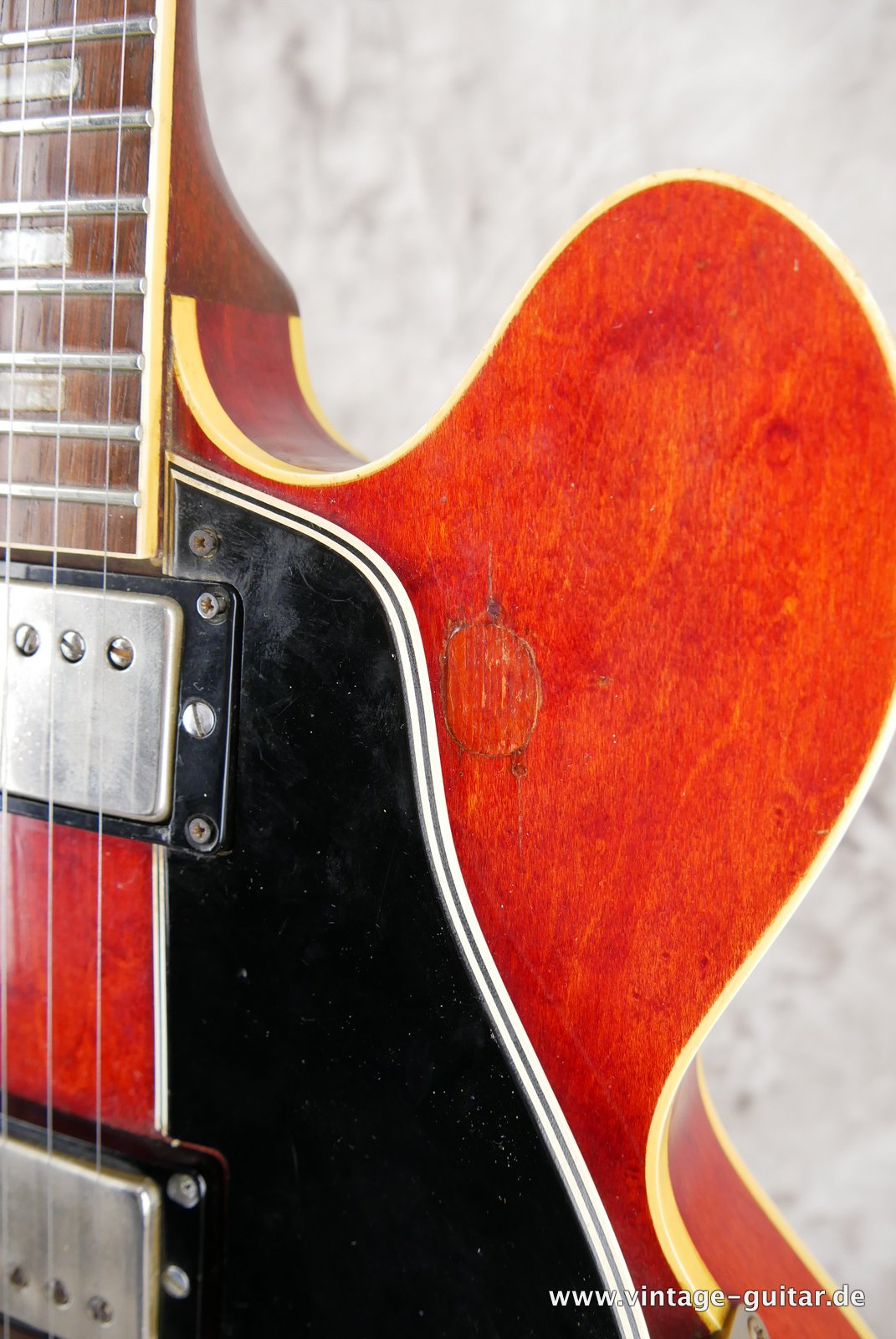 Gibson_ES-335-TDC-1964-like-Eric-Claptons-014.JPG