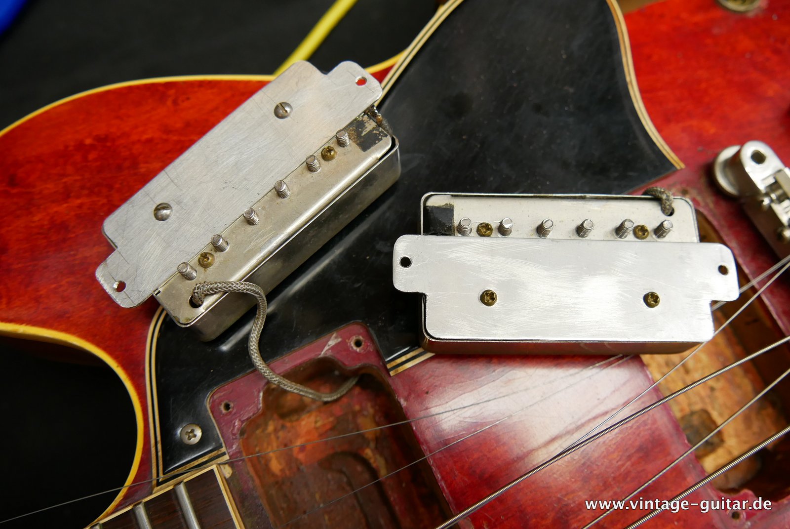 Gibson_ES-335-TDC-1964-like-Eric-Claptons-030.JPG
