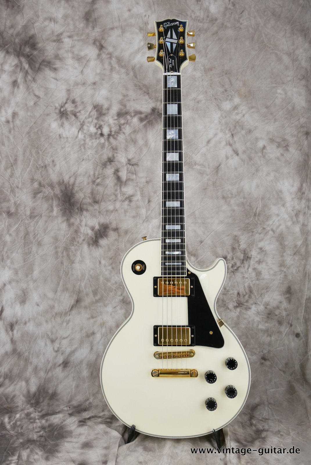 Gibson-Les-Paul-Custom-CS-white-2007-001.JPG