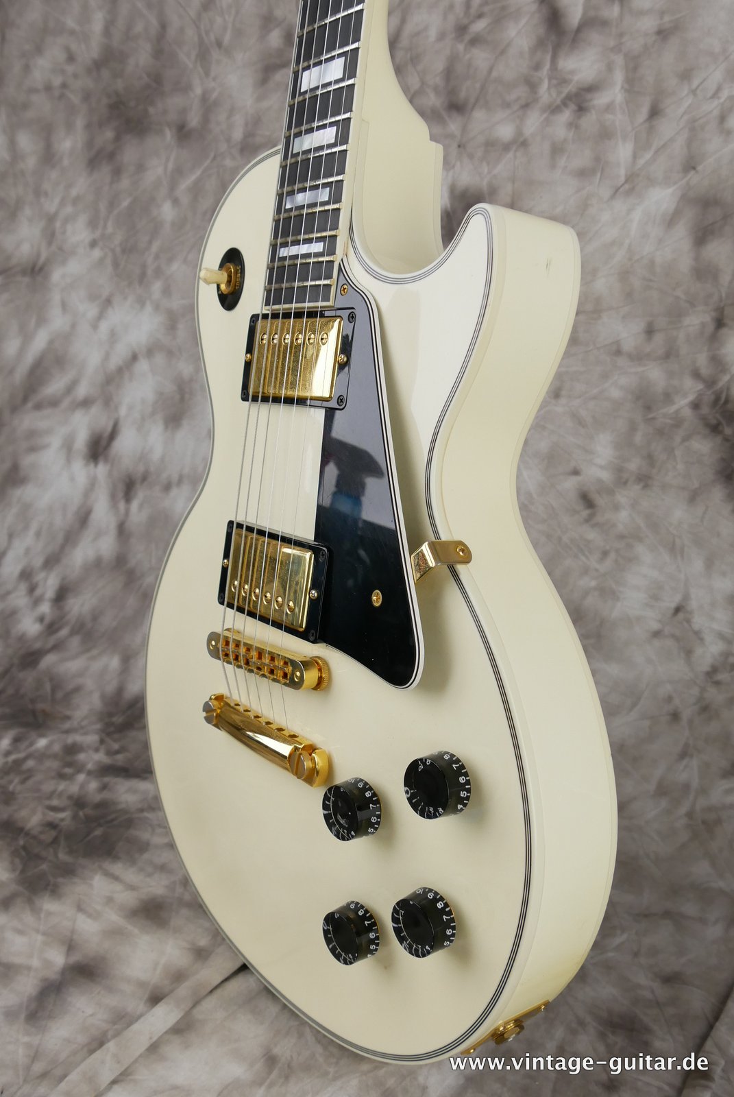Gibson-Les-Paul-Custom-CS-white-2007-006.JPG