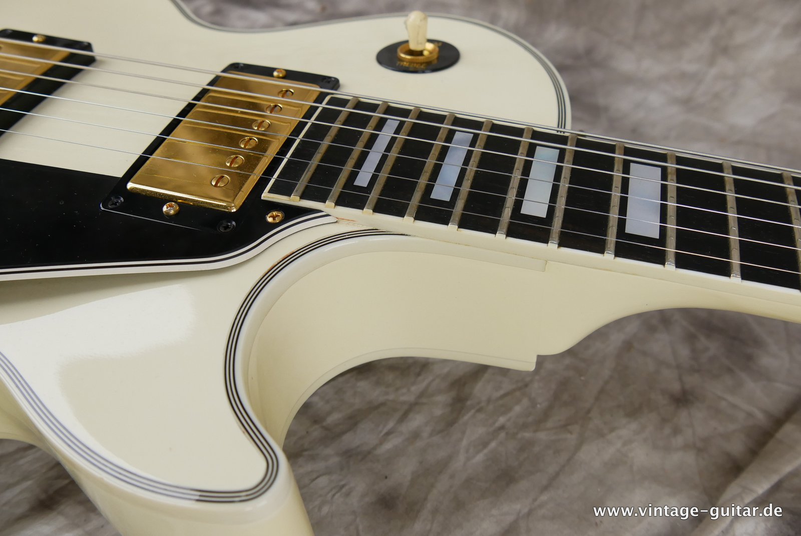 Gibson-Les-Paul-Custom-CS-white-2007-017.JPG