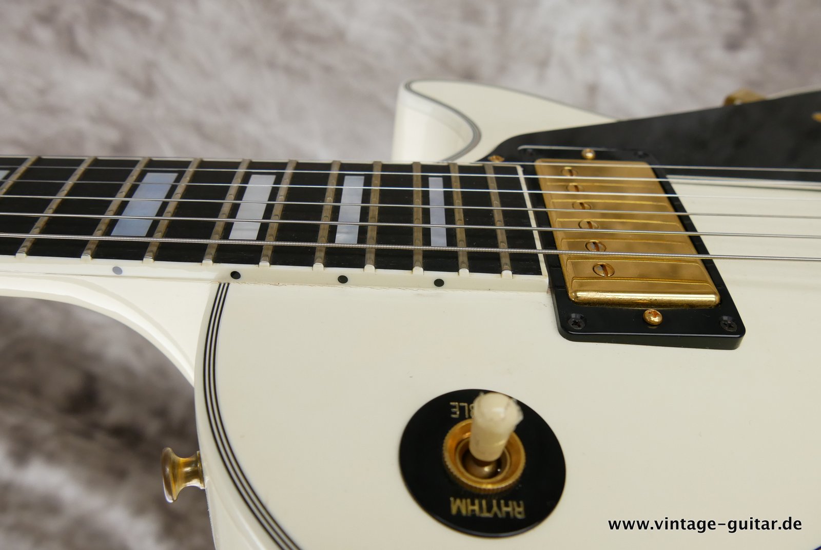 Gibson-Les-Paul-Custom-CS-white-2007-019.JPG