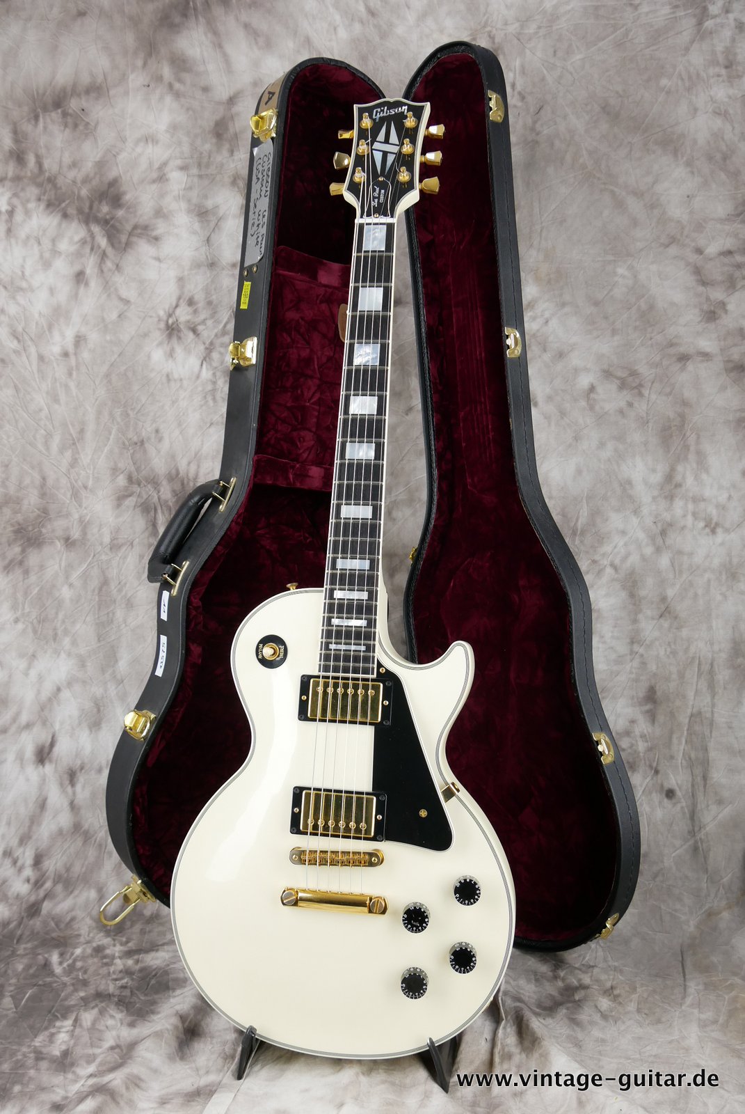 Gibson-Les-Paul-Custom-CS-white-2007-021.JPG