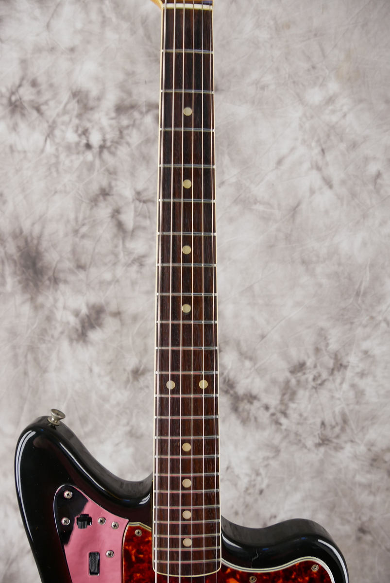 Fender_Jaguar_sunburst_1965-005.JPG