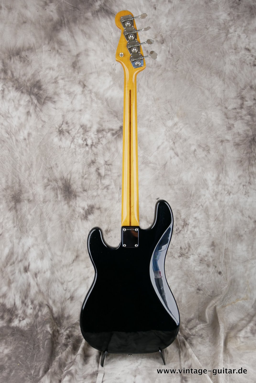 Fender-Squier-JV-Series-Precision-Bass-1983-003.JPG