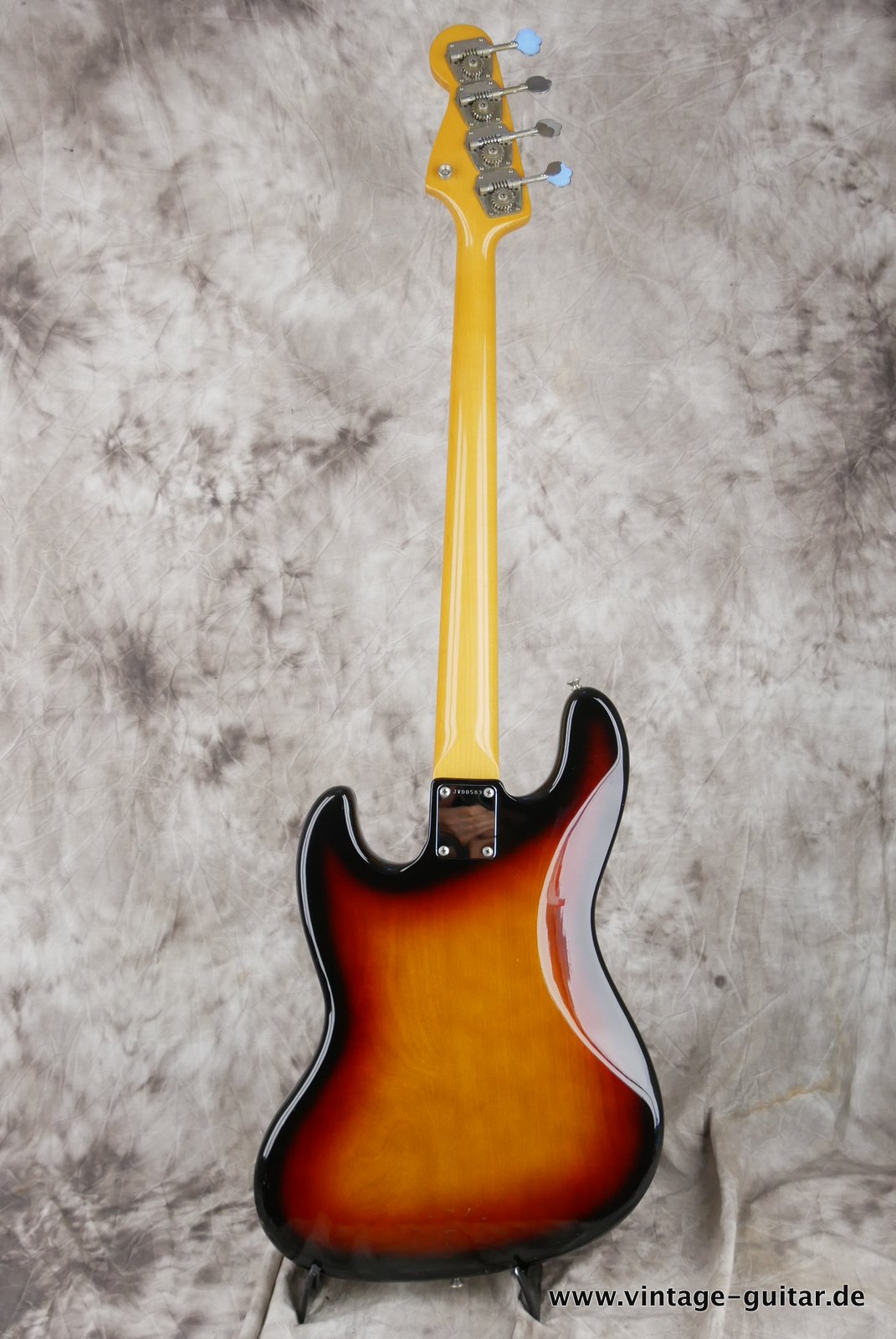 Fender-Jazz-Bass-Squier-JV-1982-sunburst-003.JPG