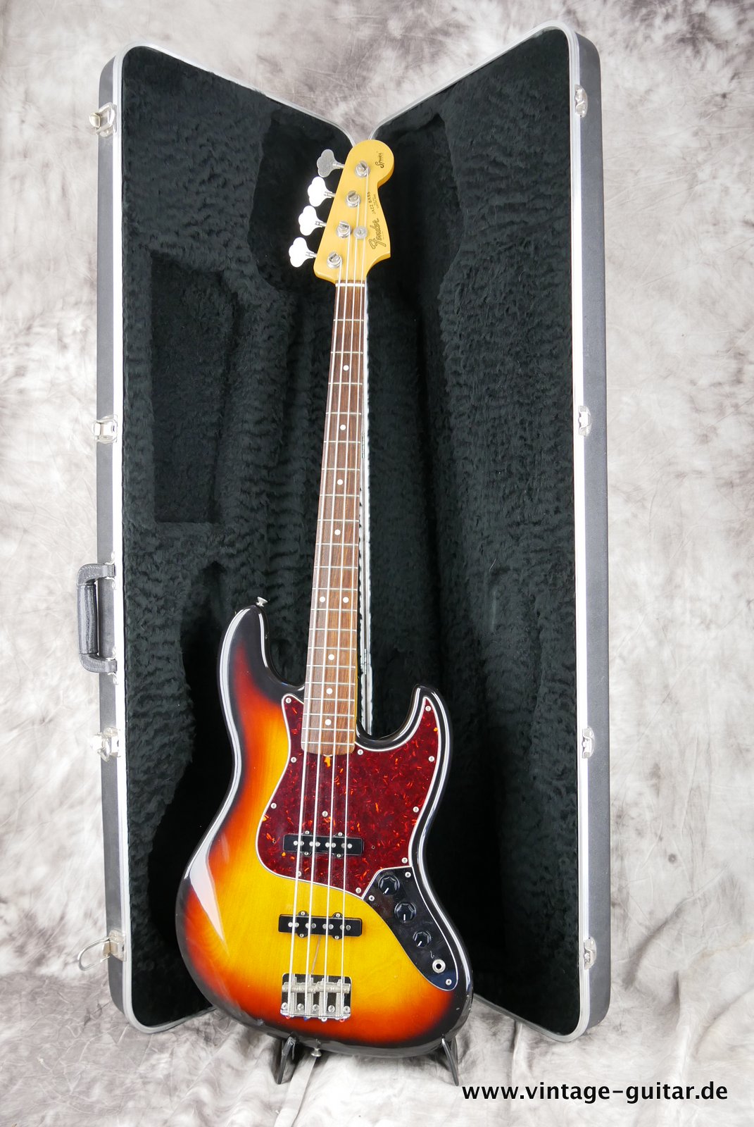 Fender-Jazz-Bass-Squier-JV-1982-sunburst-018.JPG