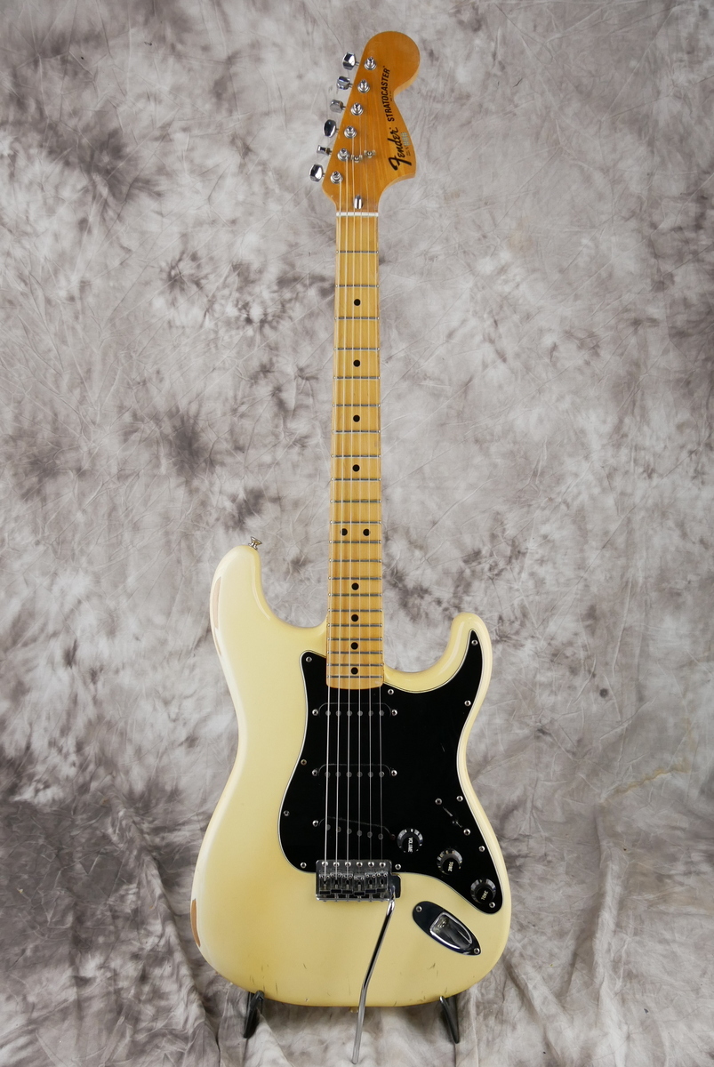 Fender_Stratocaster_black_plastic_parts_olympic_white_1977-001.JPG