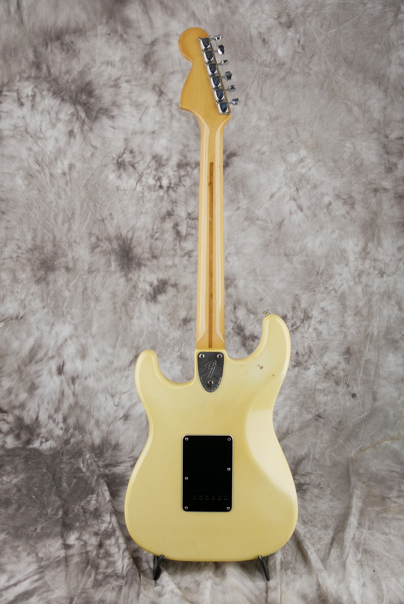 Fender_Stratocaster_black_plastic_parts_olympic_white_1977-002.JPG