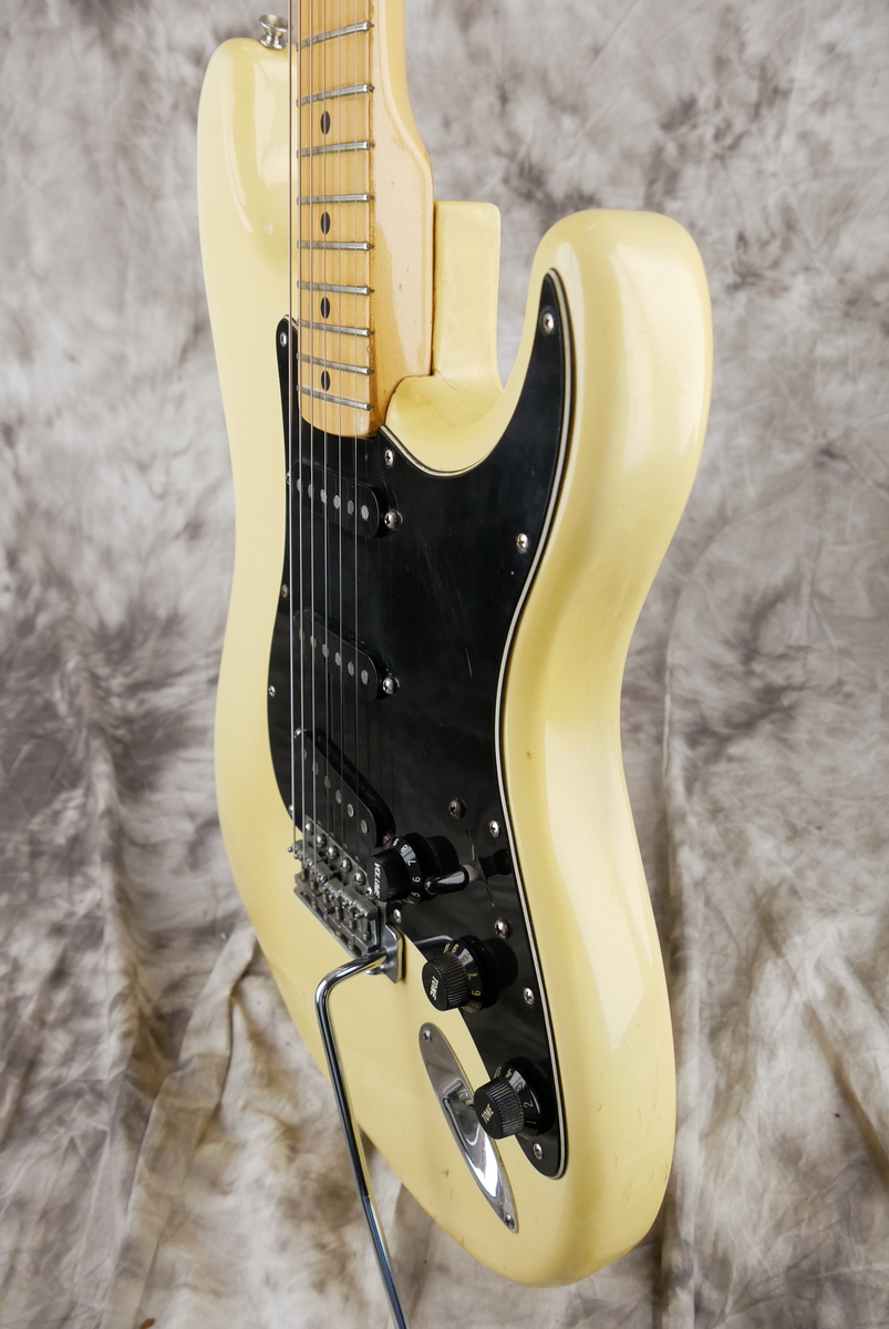 Fender_Stratocaster_black_plastic_parts_olympic_white_1977-006.JPG