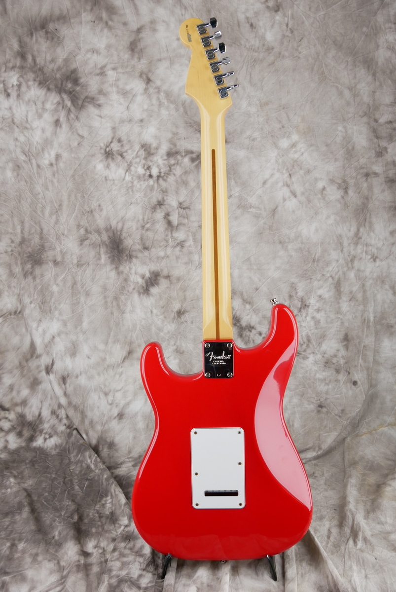 Fender_Stratocaster_US_Standard_hot_rod_red_2001-002.JPG