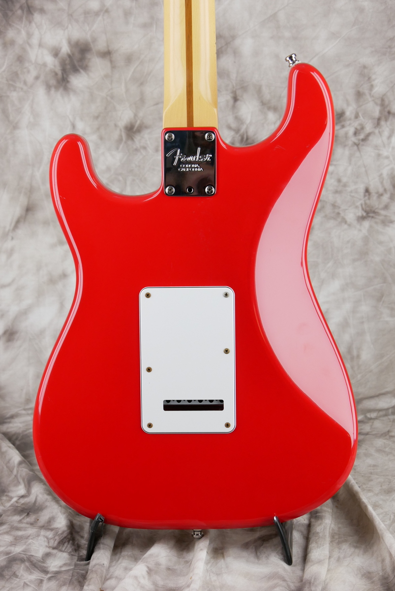 Fender_Stratocaster_US_Standard_hot_rod_red_2001-004.JPG