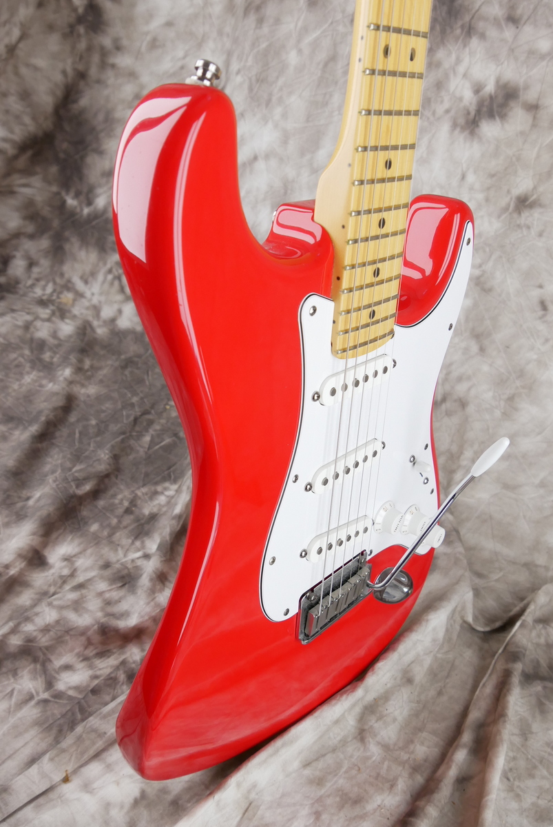 Fender_Stratocaster_US_Standard_hot_rod_red_2001-005.JPG