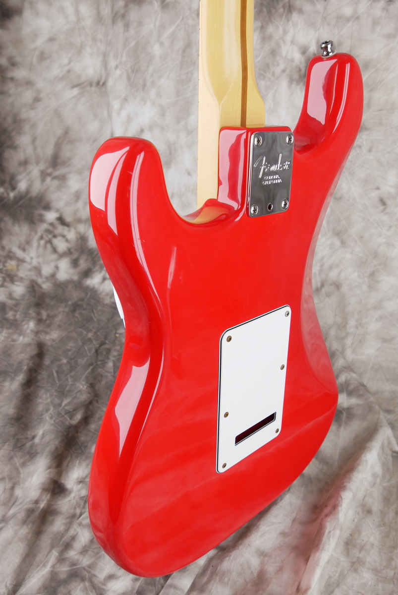 Fender_Stratocaster_US_Standard_hot_rod_red_2001-007.JPG