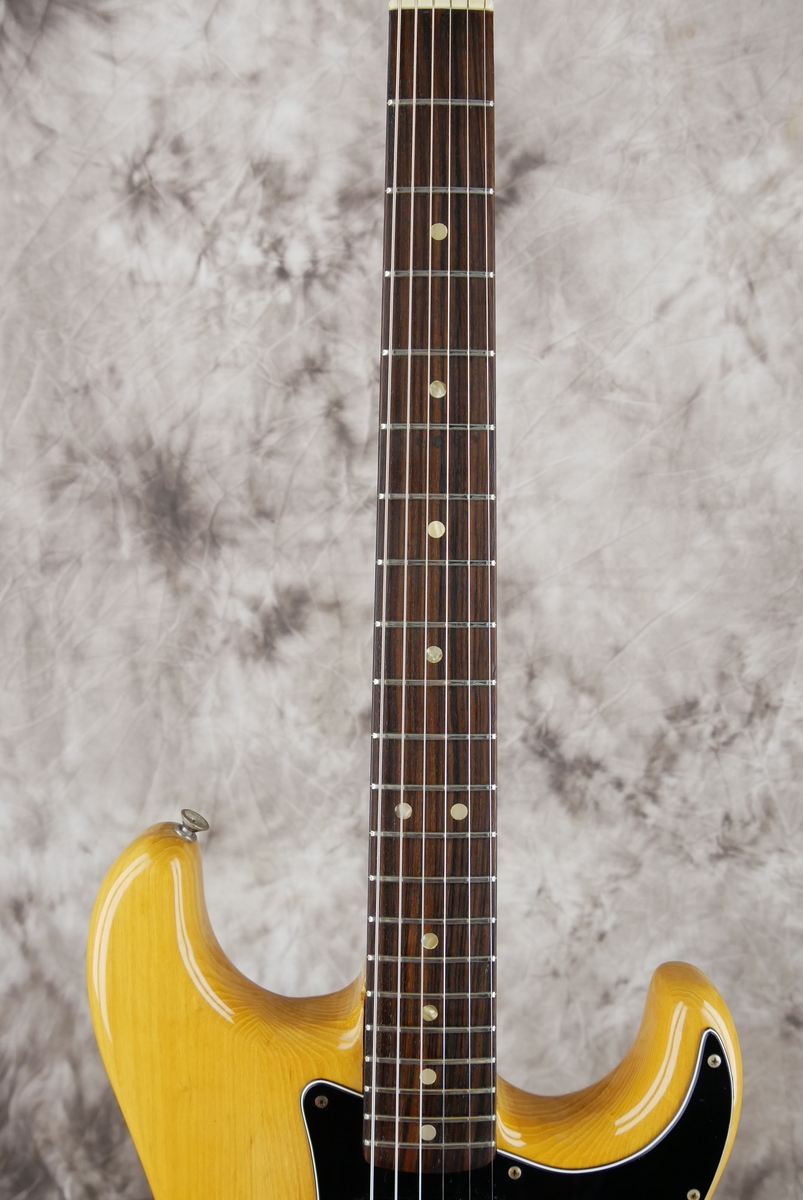 Fender_Stratocaster_natural_one_owner_1977-011.JPG