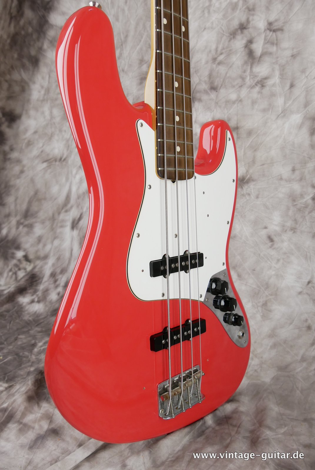 Fender-Jazz-Bass-64-Custom-Shop-Reissue-fiesta-red-005.JPG
