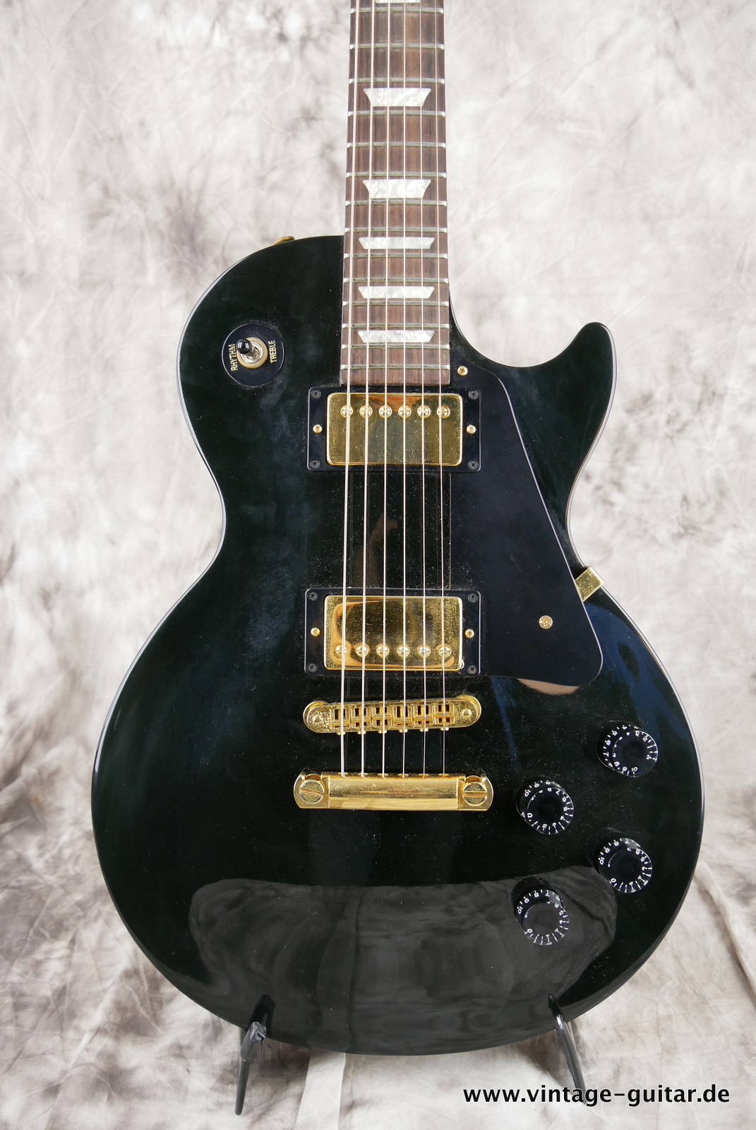 Gibson-Les-Paul-Studio-1995-black-002.JPG