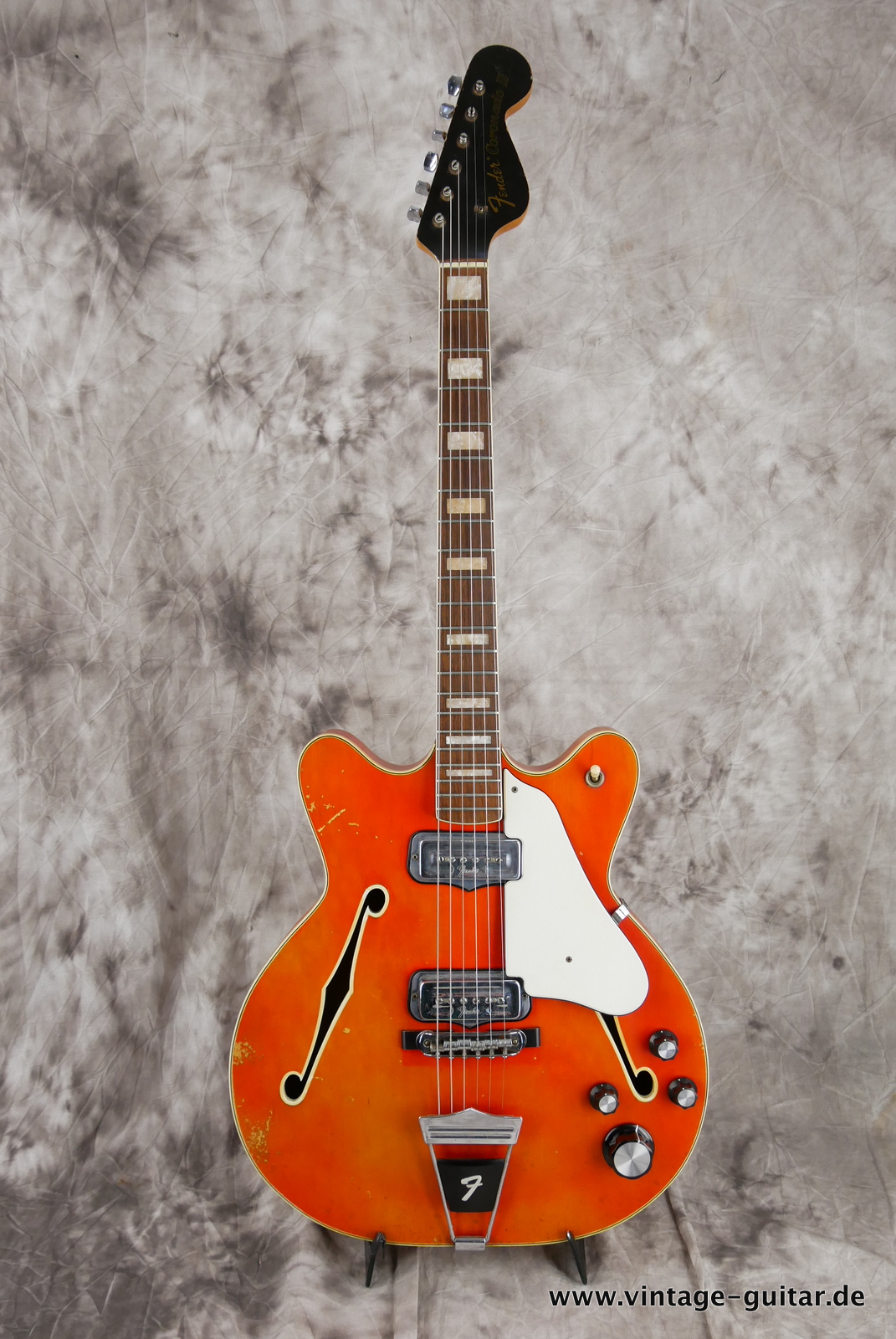Fender-Coronado-II-1966-orange-001.JPG