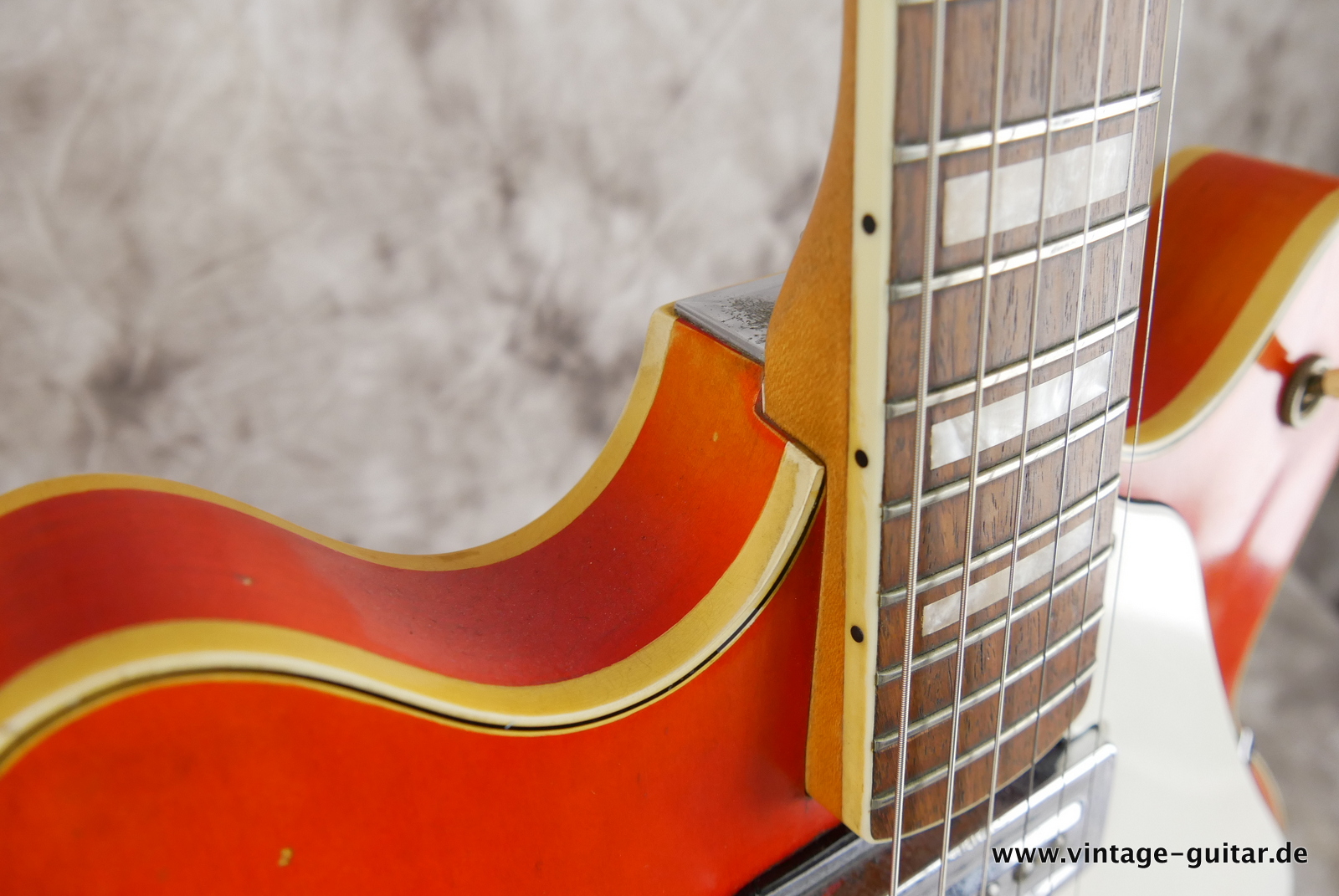 Fender-Coronado-II-1966-orange-017.JPG