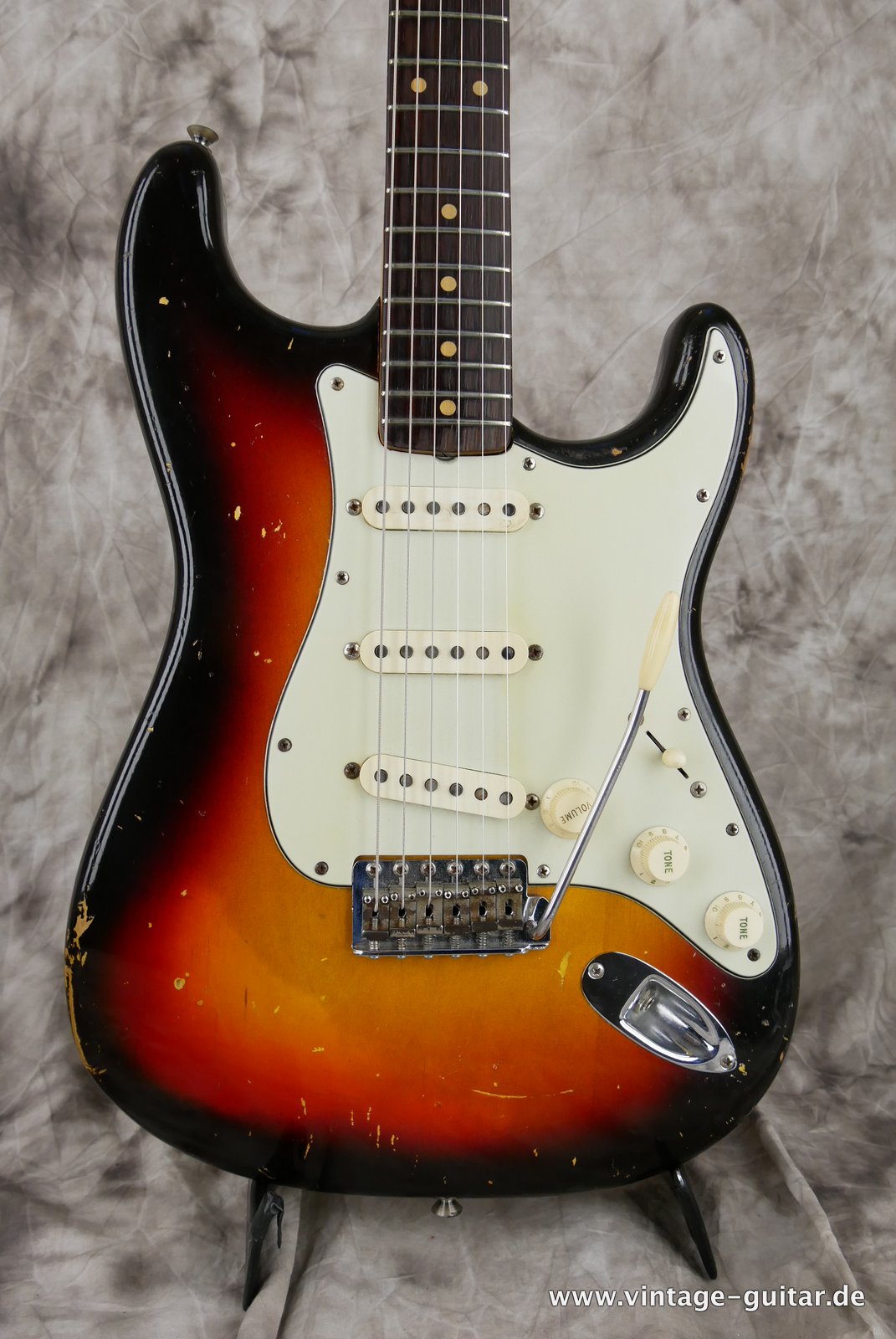 Fender-Stratocaster-1962-sunburst-002.JPG