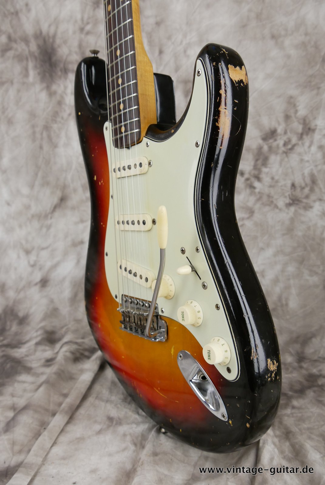 Fender-Stratocaster-1962-sunburst-012.JPG