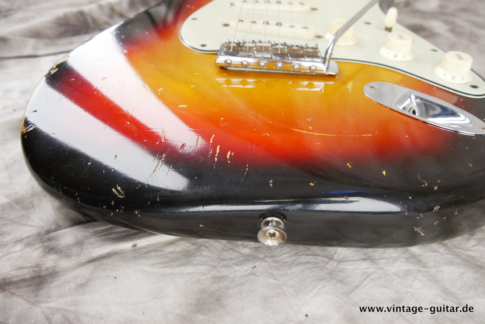 Fender-Stratocaster-1962-sunburst-018.JPG
