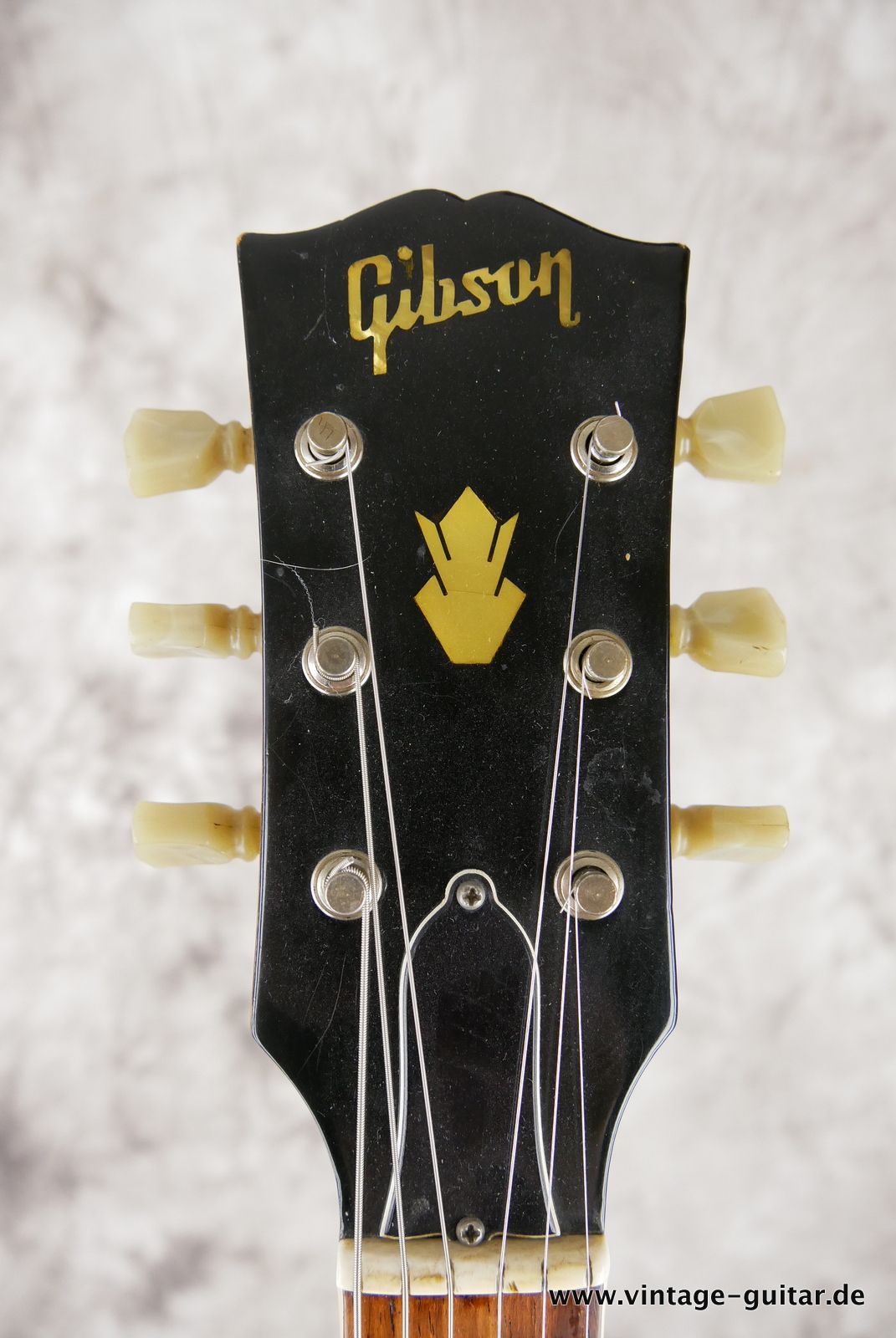 Gibson_ES_335_TDC_Stop_Tailpiece_cherry_1964-009.JPG