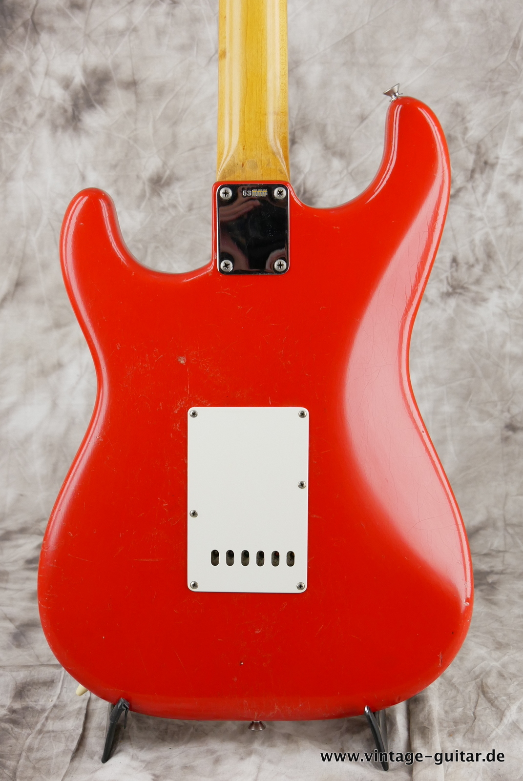 Fender_Stratocaster_fiesta_red_refinished_1961-004.JPG