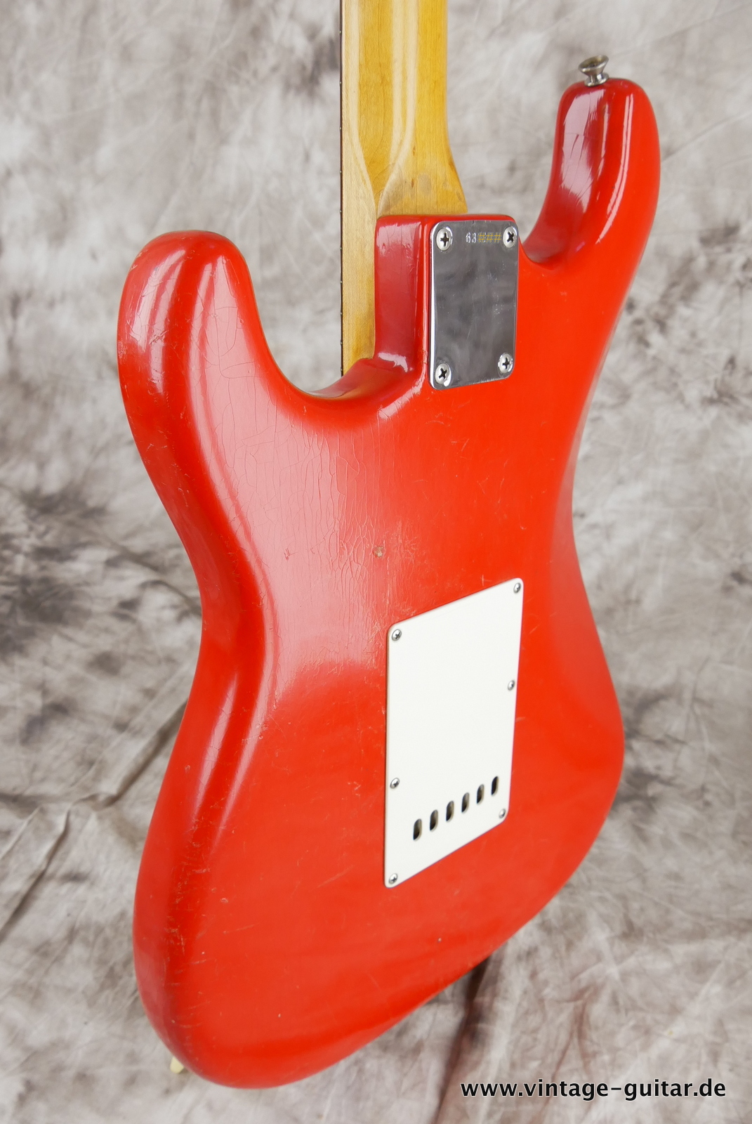 Fender_Stratocaster_fiesta_red_refinished_1961-007.JPG