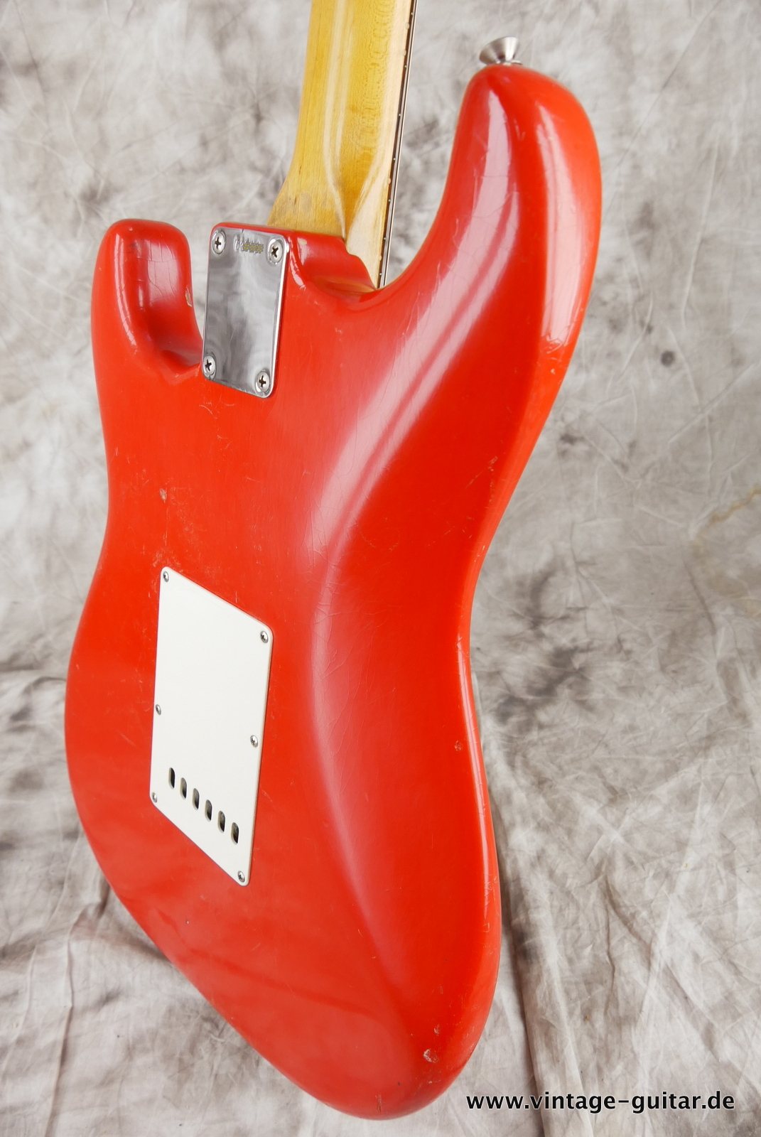 Fender_Stratocaster_fiesta_red_refinished_1961-008.JPG