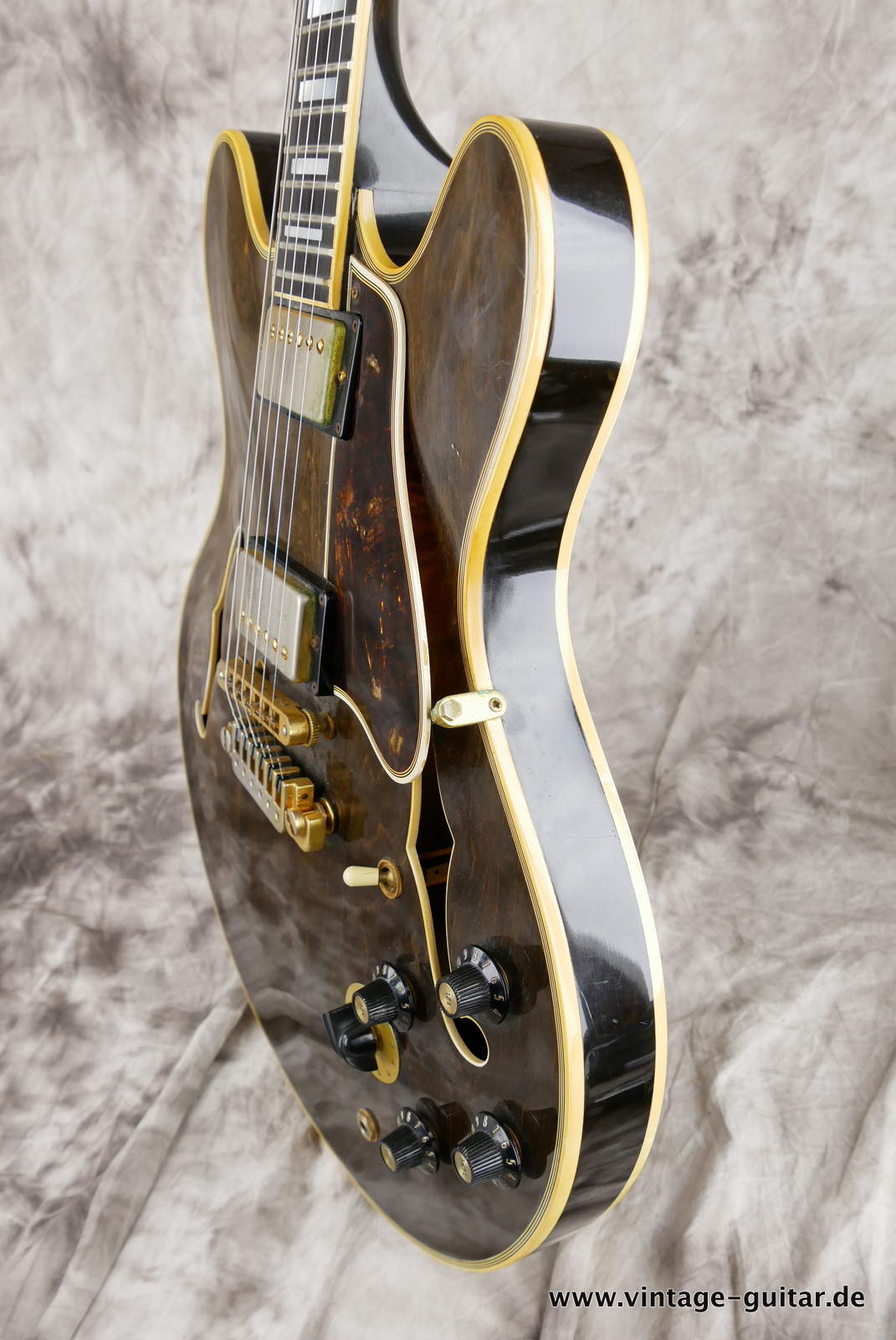 Gibson_ES_355_TD_stereo_walnut_1980-006.JPG