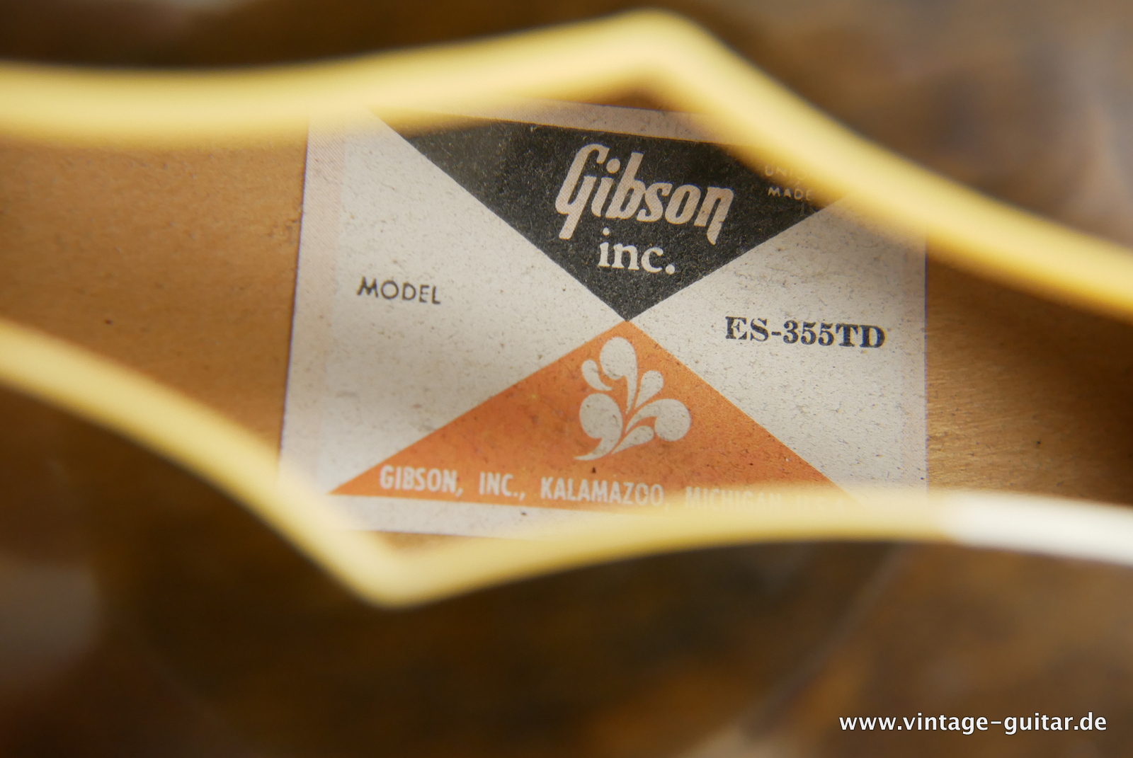 Gibson_ES_355_TD_stereo_walnut_1980-014.JPG