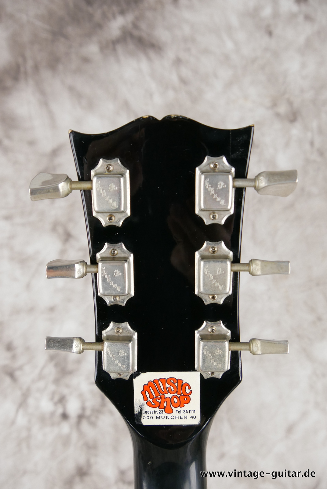 Gibson-Les-Paul-Standard-1980-black-010.JPG