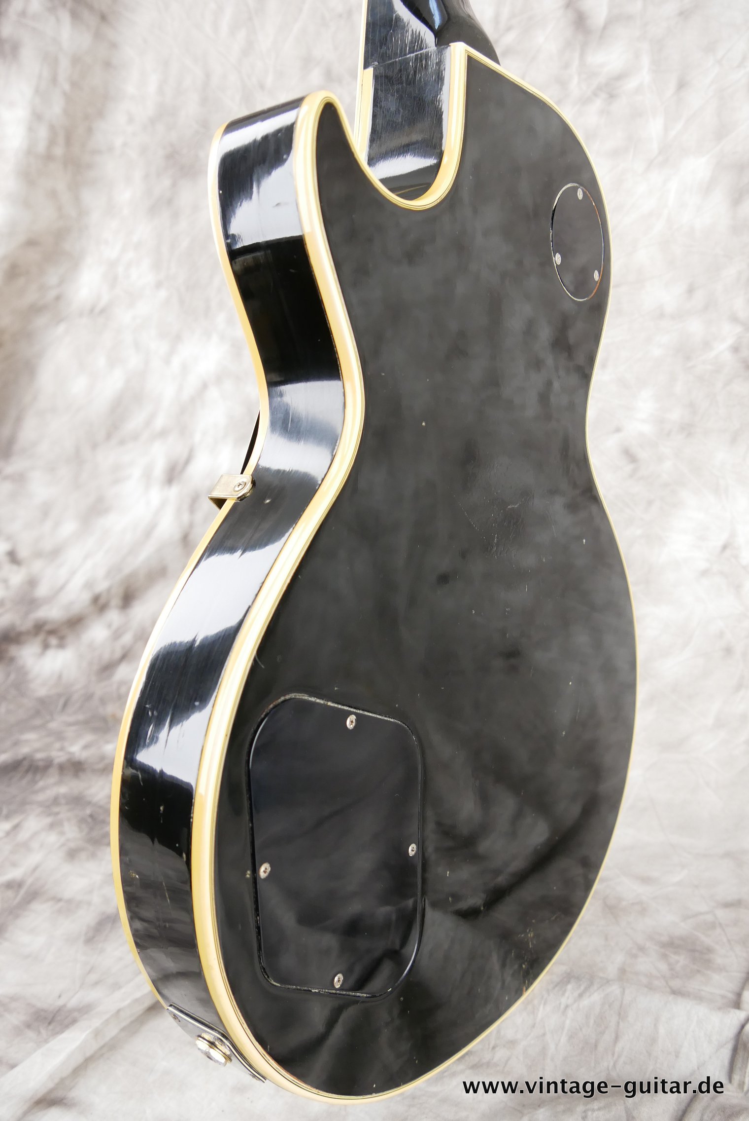 Gibson-Les-Paul-Custom-Black-Beauty-fretless-wonder-1971-007.JPG
