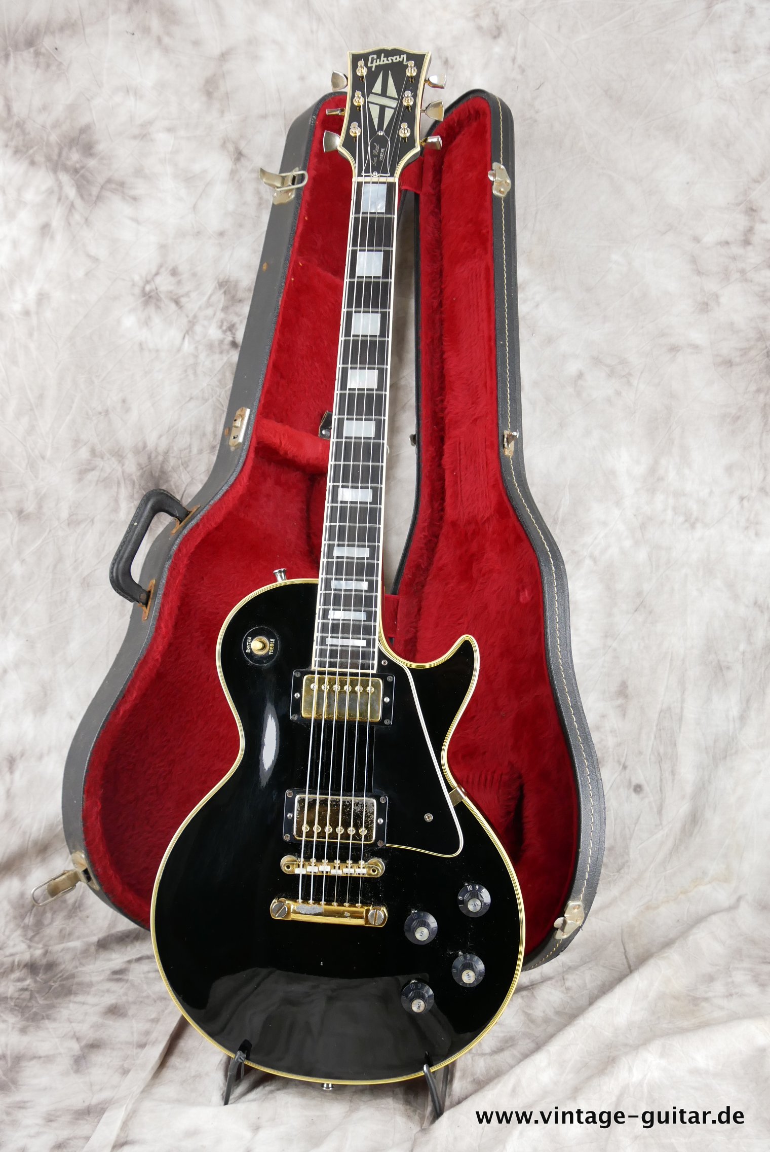 Gibson-Les-Paul-Custom-Black-Beauty-fretless-wonder-1971-021.JPG