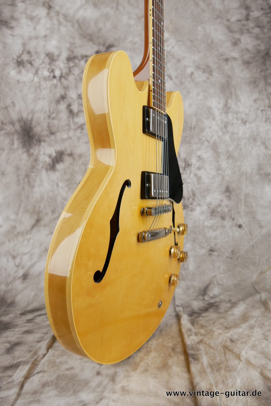 Gibson-ES-335-TD-natural-009.JPG