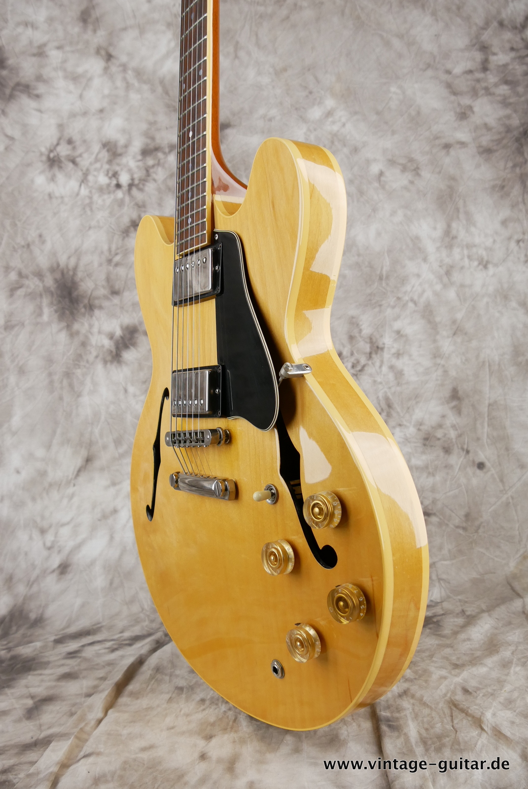 Gibson-ES-335-TD-natural-010.JPG