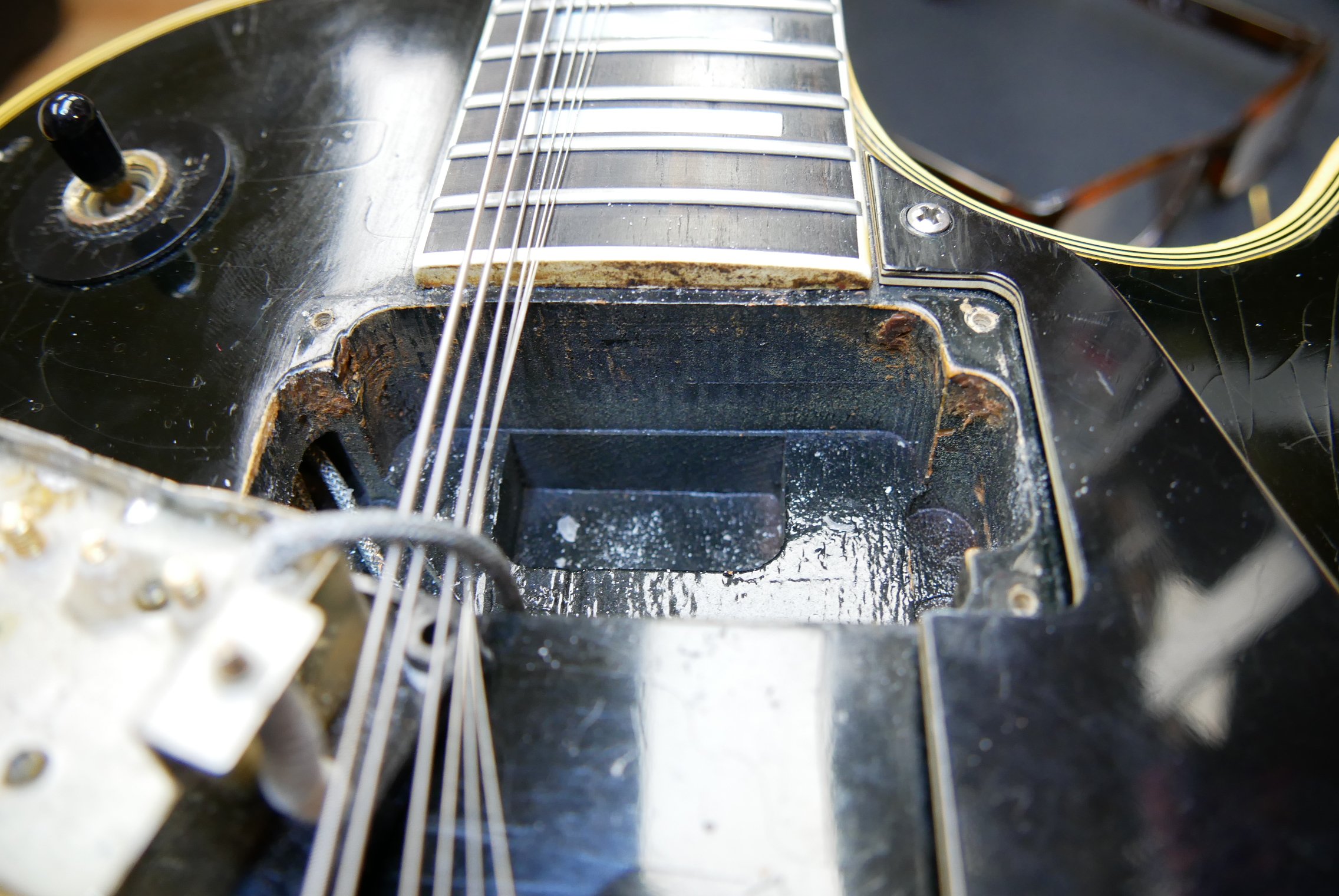 Gibson-Les-Paul-Custom-1969-one-piece-body-and-neck-026.JPG