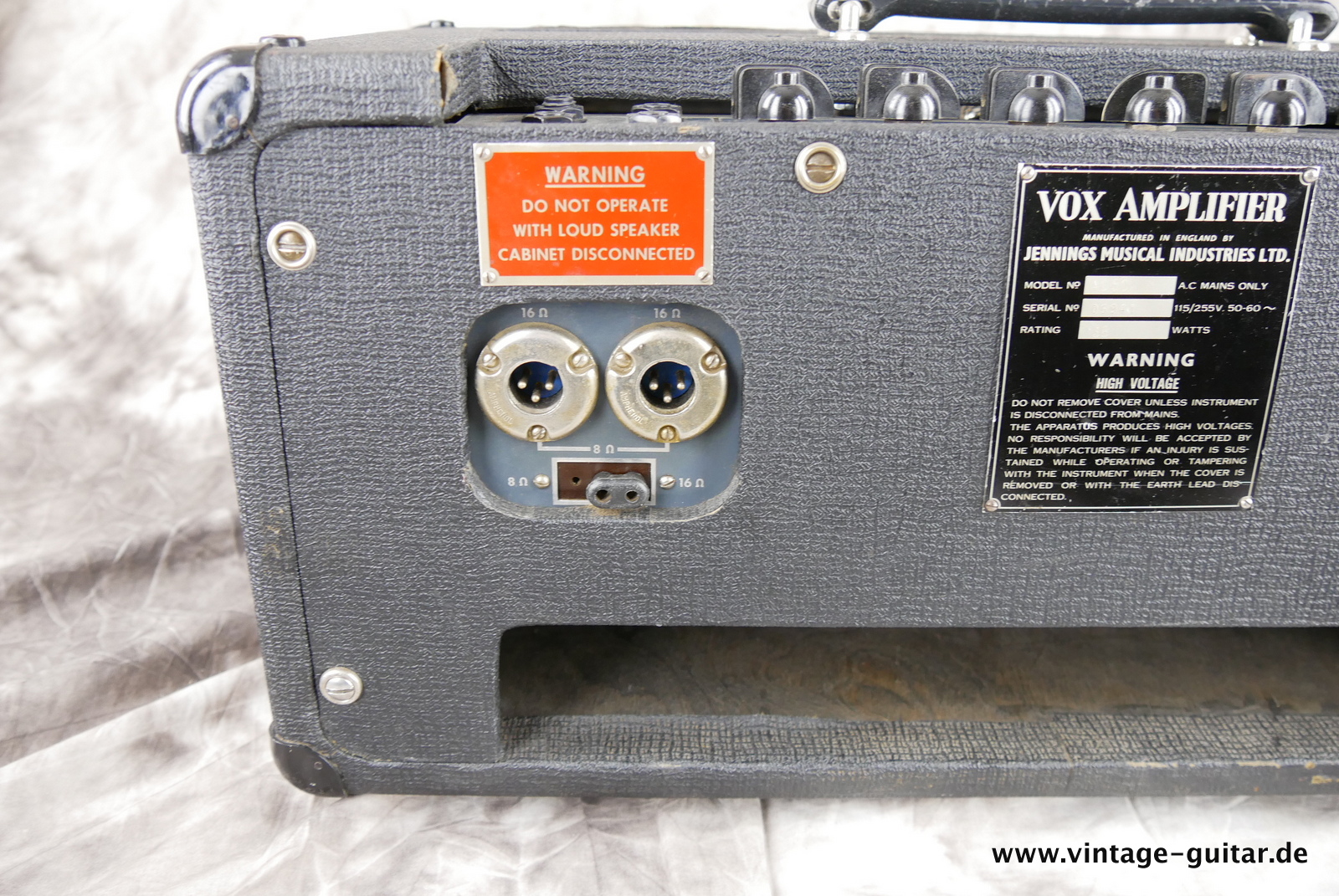 Vox-Ac50-1965-black-tolex-008.JPG