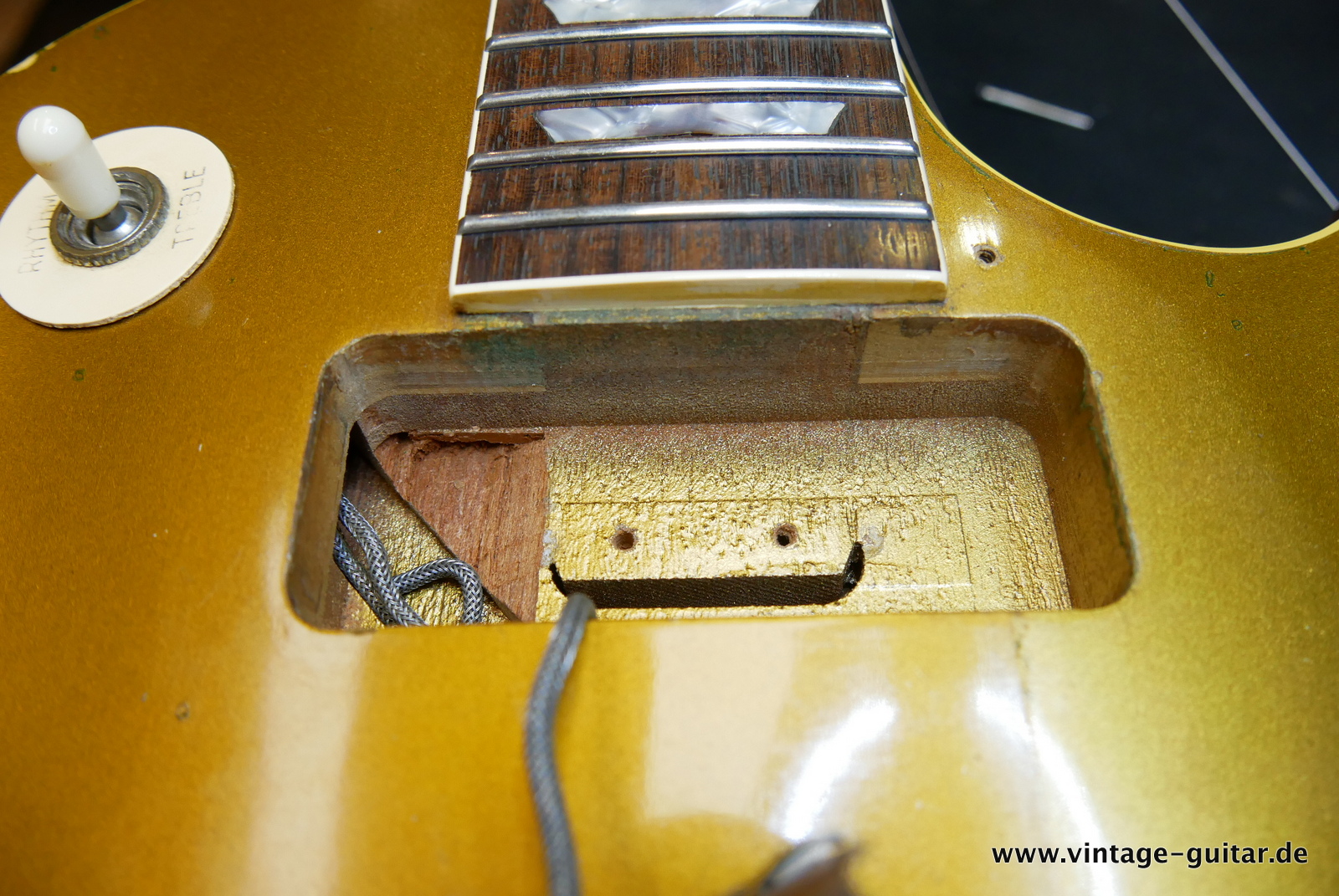 Gibson_Les_Paul_Standard_P_90_Goldtop_1969-028.JPG